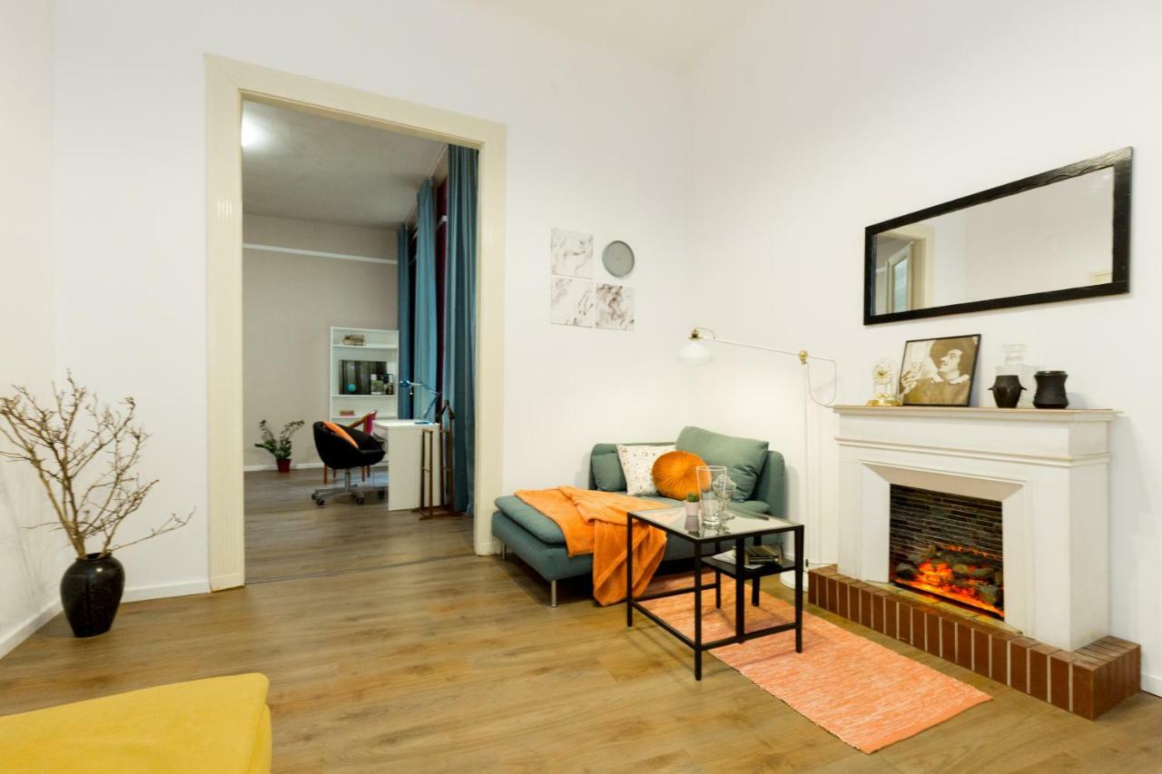 Unique Riverside Apartment Будапеща Екстериор снимка