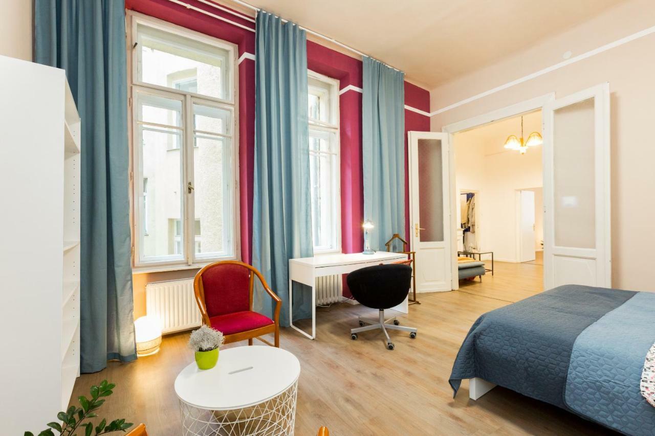 Unique Riverside Apartment Будапеща Екстериор снимка