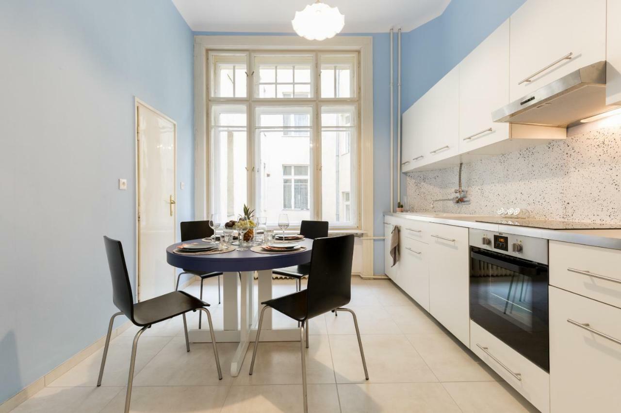 Unique Riverside Apartment Будапеща Екстериор снимка