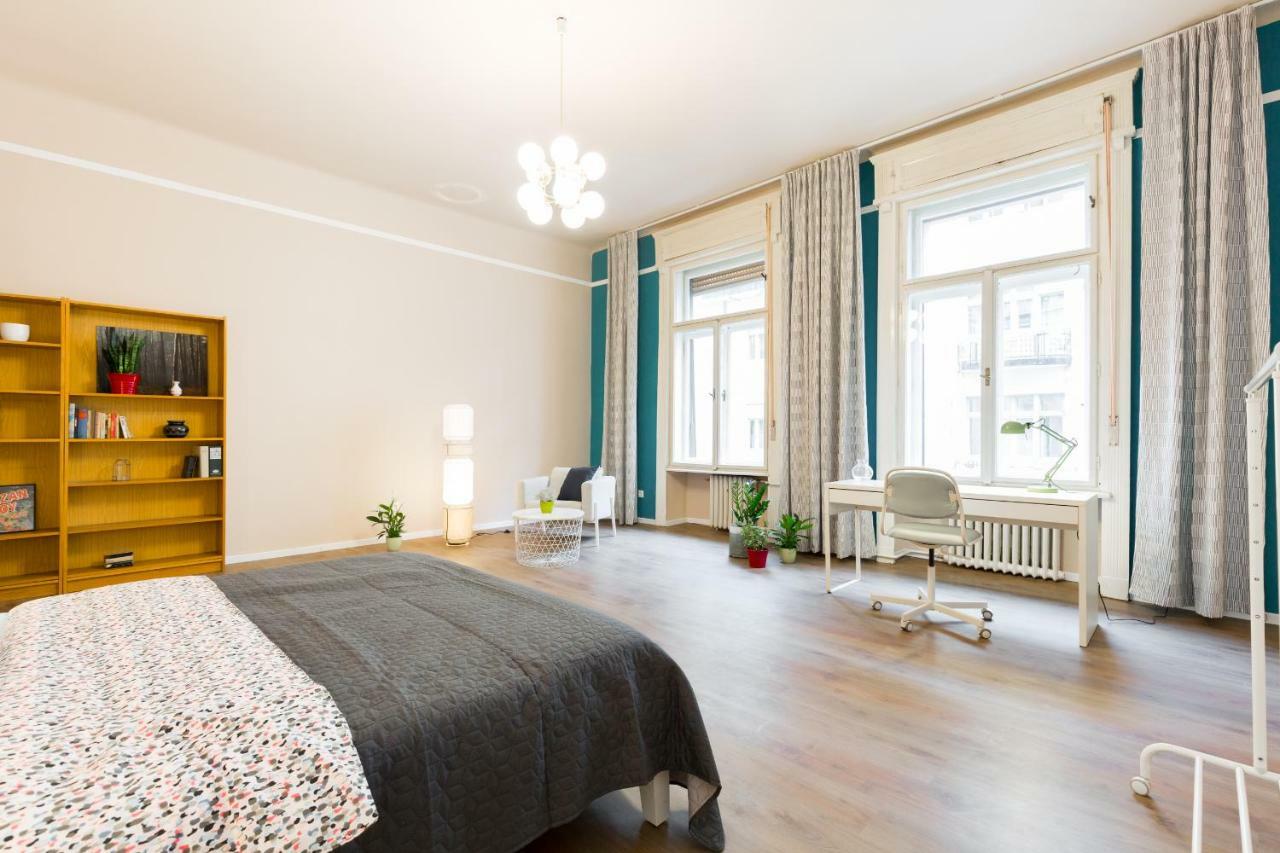 Unique Riverside Apartment Будапеща Екстериор снимка